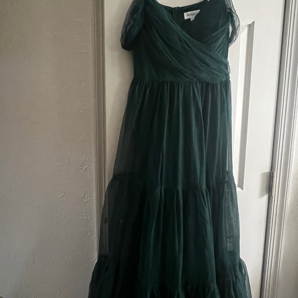 Elegant Green Maxi Dress